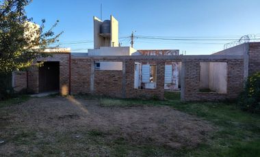 SE ALQUILA CASA BARRIO SERRANIAS PUNTANAS