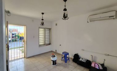 SE ALQUILA CASA BARRIO SERRANIAS PUNTANAS