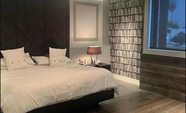 Hermosa Casa en Venta en los Encinos