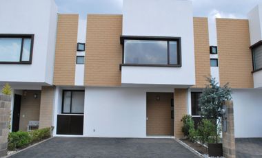 Casa en Renta Amueblada Fracc Vista Bosques, a 25 min de Santa Fe