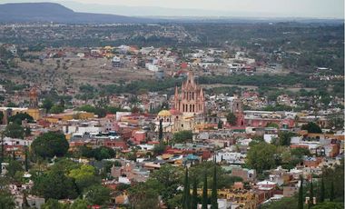 VENTA DE LOTES DE 1000 m2 EN COMPLEJO RESIDENCIAL DE 9 CONDOMINIOS CADA UNO CON SU VIÑEDO, EN SAN MIGUEL DE ALLENDE