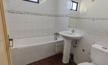 ARRIENDO ESTUPENDA CASA EN CENTRO DE VIÑA
