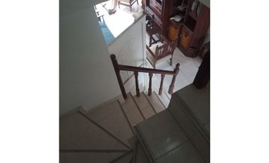 SE VENDE APARTAMENTO EN EL BARRIO GRANADA MONTERA CÓRDOBA