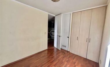 Departamento en Arriendo en Metro Santa Ana