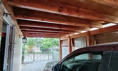 INIZIA PROPIEDADES VENDE LINDA CASA DE DOS PISOS EN BUIN