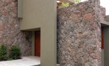 Casa en Arriendo en ESPECTACULAR EN VALLE ESCONDIDO