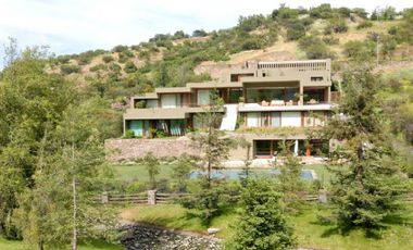 Casa en Arriendo en ESPECTACULAR EN VALLE ESCONDIDO