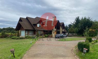 Casa en Arriendo en Lomas Del Carmen