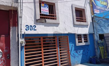 Local en renta en Aragón, sobre la avenida Central, uso de suelo mixto