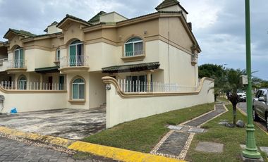 Casa en Venta en Privada, Conjunto Residencial en Boca del Río, Ver.