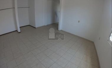 Casa sola en venta en Fuentes del Valle, Tultitlán, México