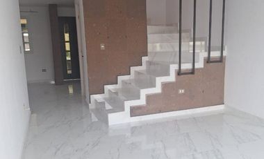 CASA EN VENTA EN PUERTA DE HIERRO