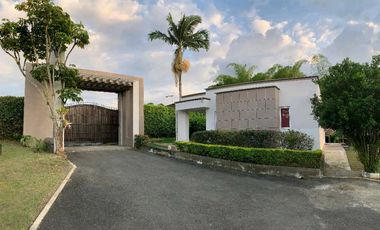 VENTA DE EXCLUSIVA PROPIEDAD CAMPESTRE EN CERRITOS