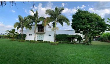 VENTA DE EXCLUSIVA PROPIEDAD CAMPESTRE EN CERRITOS