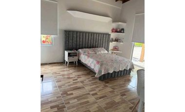 VENTA DE EXCLUSIVA PROPIEDAD CAMPESTRE EN CERRITOS