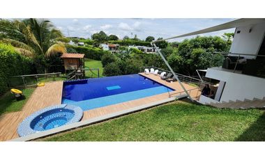 VENDO HERMOSA CASA CAMPESTRE EN COMBIA