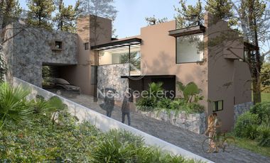 Casa en venta en condominio en Valle de Bravo