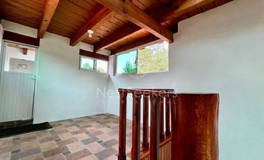 Casa en venta y renta de estilo rústico en Avándaro