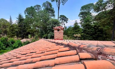 Casa en venta y renta de estilo rústico en Avándaro