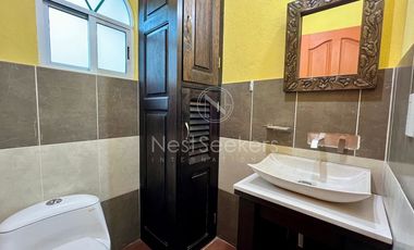 Casa en venta y renta de estilo rústico en Avándaro