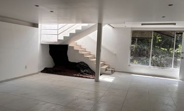 Casa en condominio de 3 casas CALLE CERRADA