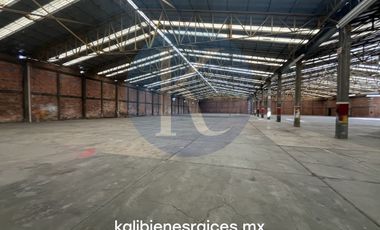 Nave Ind. con Patio de Maniobras y Subestación en Zona Industrial Tlalnepantla