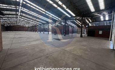 Nave Ind. con Patio de Maniobras y Subestación en Zona Industrial Tlalnepantla