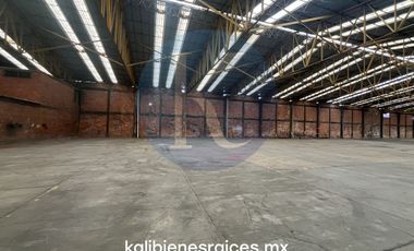 Nave Ind. con Patio de Maniobras y Subestación en Zona Industrial Tlalnepantla