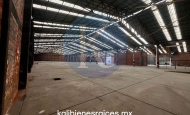 Nave Ind. con Patio de Maniobras y Subestación en Zona Industrial Tlalnepantla