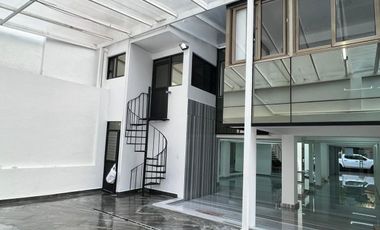 SE RENTA EDIFICIO COMERCIAL EN MIXCOAC