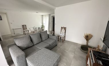Casa 3 ambientes en Barrio Playa grande