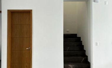 Hermosa casa en PREVENTA en Paseos del Parque (Metropolitano)