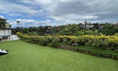 Residencia en venta en Cuernavaca con hermosa vista y seguridad 24/7