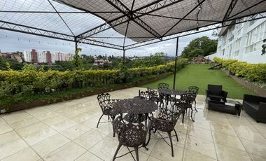 Residencia en venta en Cuernavaca con hermosa vista y seguridad 24/7