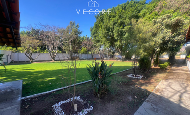 RESIDENCIA EN VENTA FRACCIONAMIENTO COLINAS DEL MARTEL, ZAPOPAN