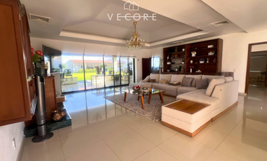 RESIDENCIA EN VENTA FRACCIONAMIENTO COLINAS DEL MARTEL, ZAPOPAN