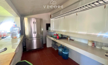 RESIDENCIA EN VENTA FRACCIONAMIENTO COLINAS DEL MARTEL, ZAPOPAN