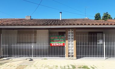 Venta Chalet Barrio El Dorado