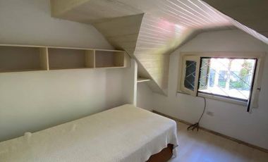 Chalet de estilo ingles. Zona Guemes residencial.