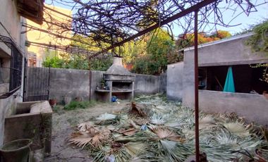 OPORTUNIDAD- BAJAMOS EL PRECIO. CASA A RECICLAR IDEAL PARA DESARROLLO INMOBILIARIO