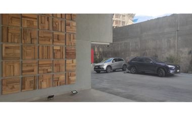 ARRIENDO AMPLIO STUDIO SEMI AMOBLADO  $310.000,  EXCELENTE DISTRIBUCION.  CON UNA AMPLIA TERRAZA (METRO IRARRAZABAL) SIN AVAL