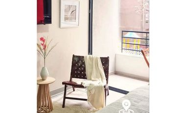 ARRIENDO AMPLIO STUDIO SEMI AMOBLADO  $310.000,  EXCELENTE DISTRIBUCION.  CON UNA AMPLIA TERRAZA (METRO IRARRAZABAL) SIN AVAL