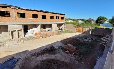VENTA - DUPLEX 3 HAB. BARRIO CERRADO AV. ZANNI