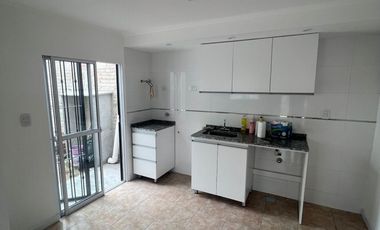 VENTA CASA 1 HABITACION - ZONA Rondeau Y Brown