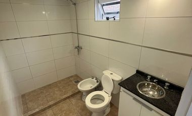 VENTA CASA 1 HABITACION - ZONA Rondeau Y Brown