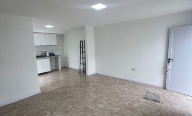 VENTA CASA 1 HABITACION - ZONA Rondeau Y Brown