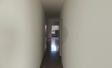 Departamento de Tres Ambientes 100m  con Cochera y Patio en Venta - Villa Urquiza