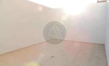 Departamento de Tres Ambientes 100m  con Cochera y Patio en Venta - Villa Urquiza