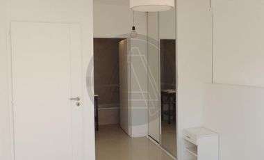 Departamento de Tres Ambientes 100m  con Cochera y Patio en Venta - Villa Urquiza