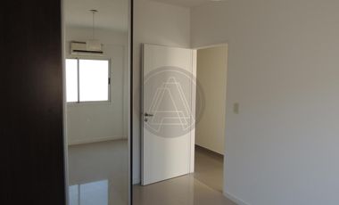 Departamento de Tres Ambientes 100m  con Cochera y Patio en Venta - Villa Urquiza